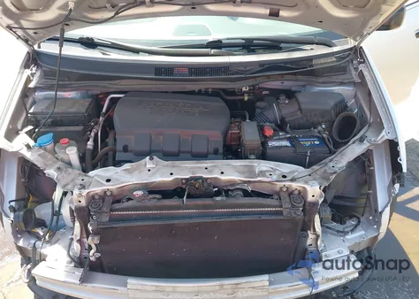 2013 Honda Odyssey Lx z USA, uszkodzony, nr VIN 5FNRL5H20DB062846